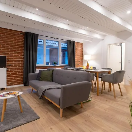 Weberhof Ferienapartments In Rostrup Am Westufer Des Zwischenahner Meers Бад-Цвишенан