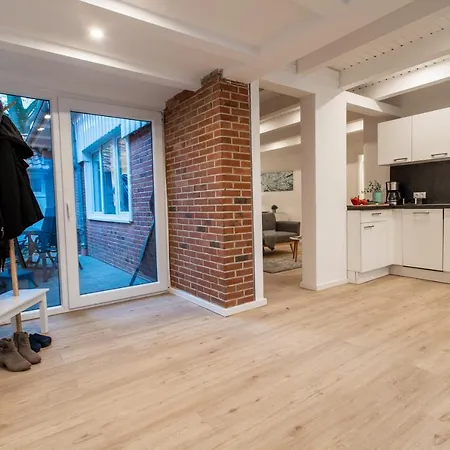 Апартаменты Weberhof Ferienapartments In Rostrup Am Westufer Des Zwischenahner Meers Бад-Цвишенан