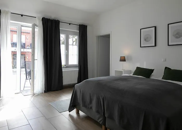 Апартаменты Weberhof Ferienapartments -haustierfreundlich- In Rostrup Am Westufer Des Zwischenahner Meers